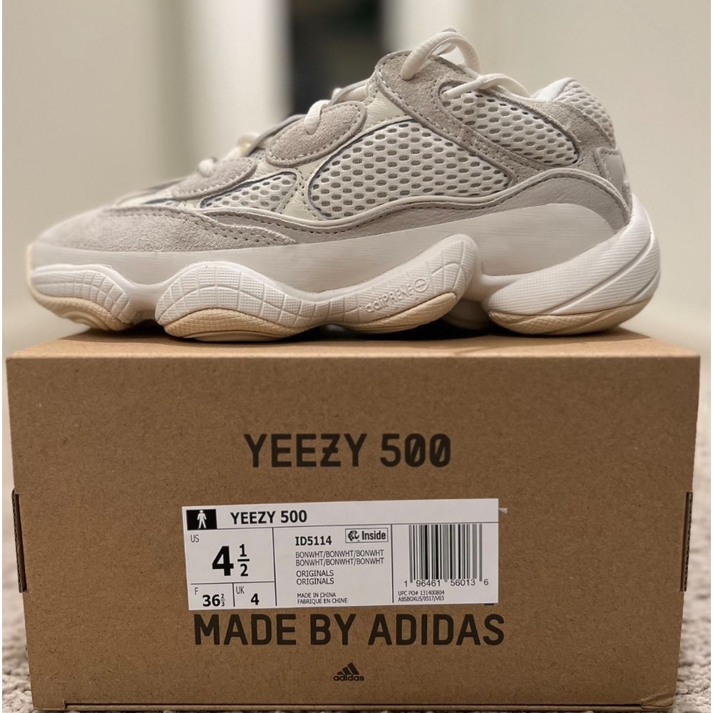 YEEZY 500 
BRAND NEW 
STILL IN BOX 
SELLING SINCE THEY DID NOT FIT ME